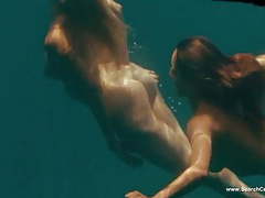 MomsCult presents: Kelly brook & jessica szohr nude & sexy - piranha - hd