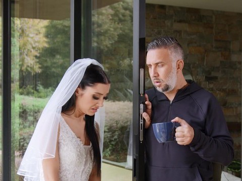 MomsCult presents: Closeup video of newly runaway bride jazmin luv getting fucked hard