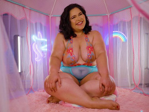 MomsCult presents: Karla lane gives sloppy oral