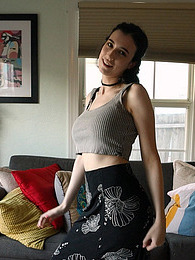 MomsCult presents: Giulia Wylde Pretty Dark