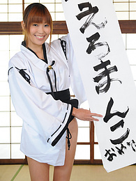 MomsCult presents: Turned on Yuuno Hoshi shows new ways to do calligraphy on the table